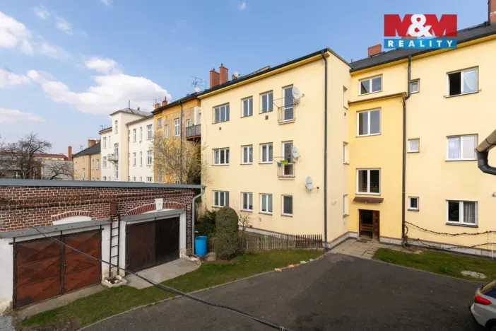 Prodej bytu 2+1, Krnov - Pod Bezručovým vrchem, Bezručova, 73 m2