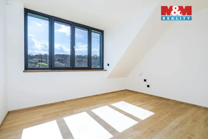 Prodej rodinného domu, Beroun, V Lukách, 144 m2