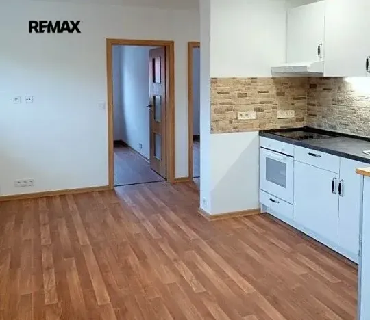 Prodej rodinného domu, Zápy, 216 m2