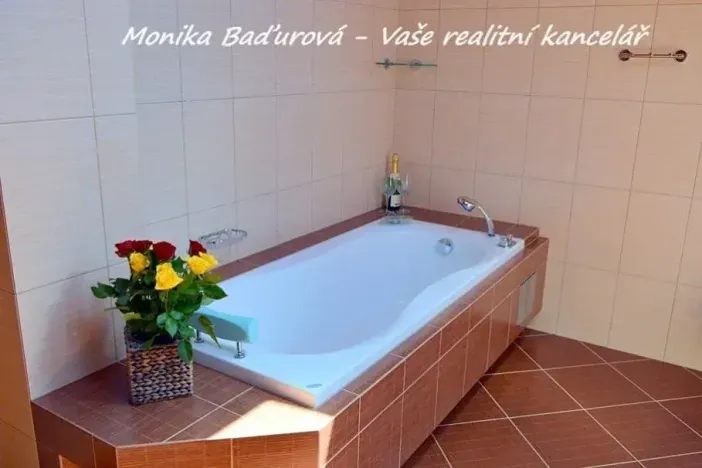 Prodej kanceláře, Fryšták, Souhrady, 788 m2