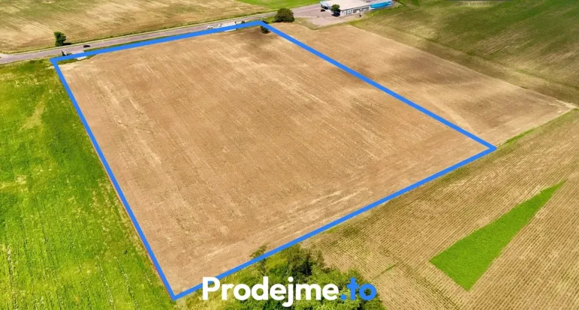 Prodej komerčního pozemku, Hevlín, 35000 m2