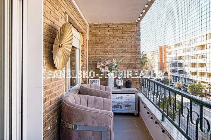 Prodej bytu 4+kk, Alicante, Španělsko, 102 m2