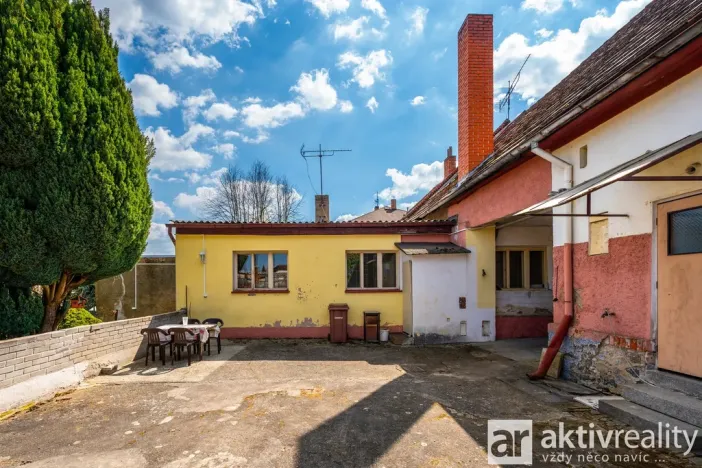 Prodej rodinného domu, Sedlčany, Sedlecká, 190 m2