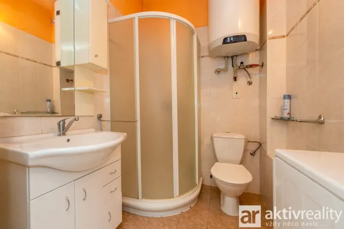 Prodej rodinného domu, Sedlčany, Sedlecká, 190 m2