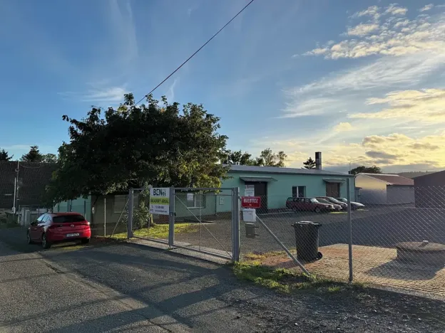 Pronájem komerčního pozemku, Malotice, 350 m2