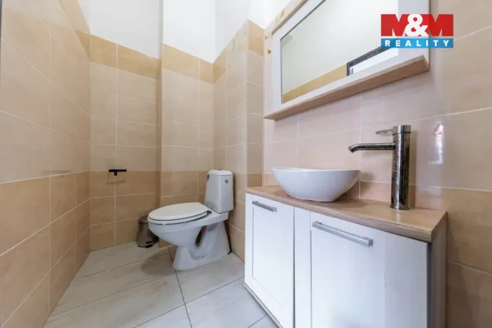 Prodej činžovního domu, Hroznětín, Mlýnská, 327 m2