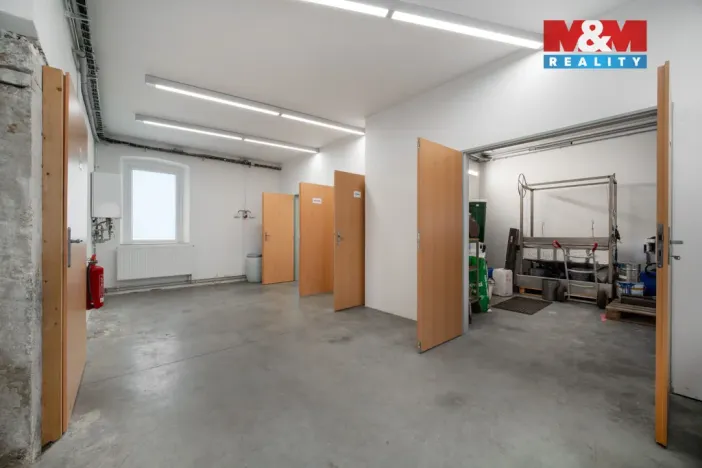 Pronájem výrobních prostor, Albrechtice, 98 m2