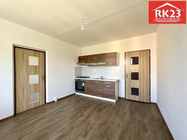 Pronájem bytu 1+1, Mariánské Lázně - Úšovice, Za Tratí, 35 m2