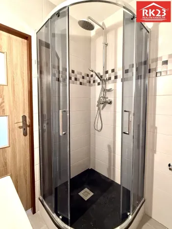 Pronájem bytu 1+1, Mariánské Lázně - Úšovice, Za Tratí, 35 m2