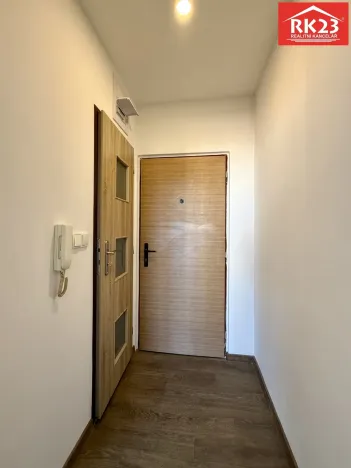 Pronájem bytu 1+1, Mariánské Lázně - Úšovice, Za Tratí, 35 m2