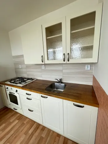 Prodej bytu 1+1, Hradec Králové, 34 m2