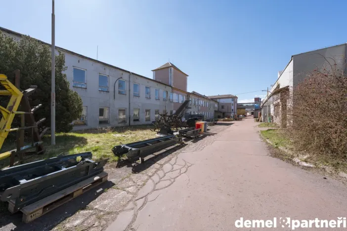 Prodej výrobních prostor, Světlá Hora - Světlá, 6500 m2