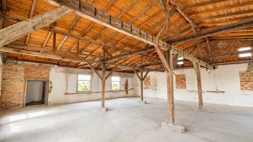 Prodej komerční nemovitosti, Cheb, Slavice, 1600 m2