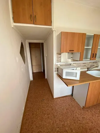 Pronájem bytu 1+1, Ostrava - Poruba, Maďarská, 30 m2