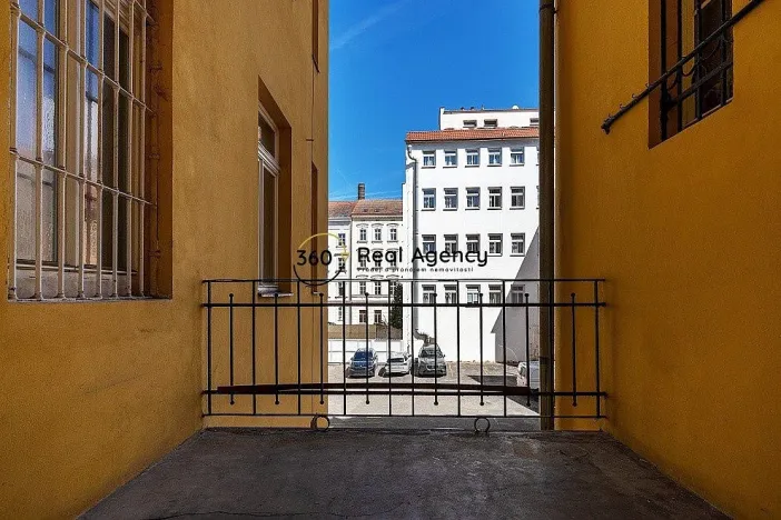 Prodej bytu 2+1, Praha - Smíchov, Štefánikova, 93 m2