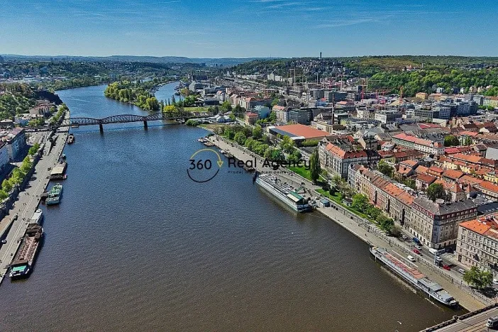 Prodej bytu 2+1, Praha - Smíchov, Štefánikova, 93 m2