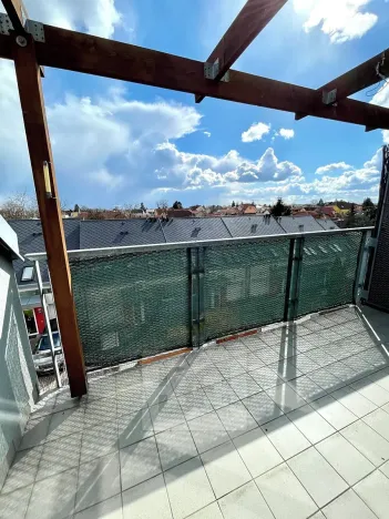 Pronájem bytu 4+kk, Praha - Kbely, Pod Nouzovem, 114 m2