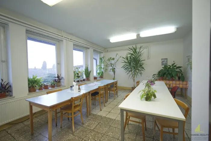 Prodej výrobních prostor, Loštice, 2290 m2