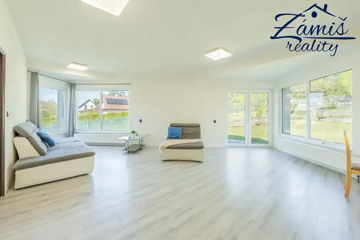 Prodej rodinného domu, Nespeky, Na Mělách, 278 m2