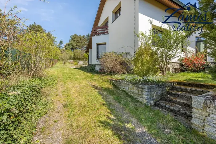 Prodej rodinného domu, Nespeky, Na Mělách, 278 m2