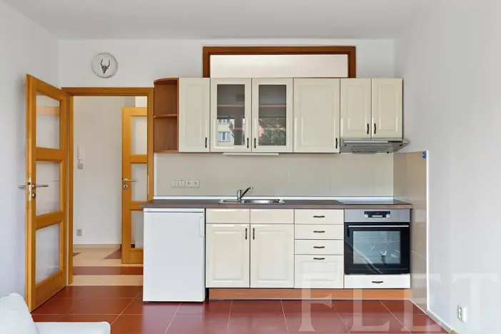 Pronájem bytu 2+kk, Praha - Kamýk, Cílkova, 41 m2