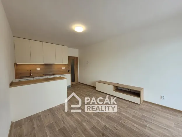 Pronájem bytu 1+kk, Olomouc - Neředín, Frištenského, 32 m2