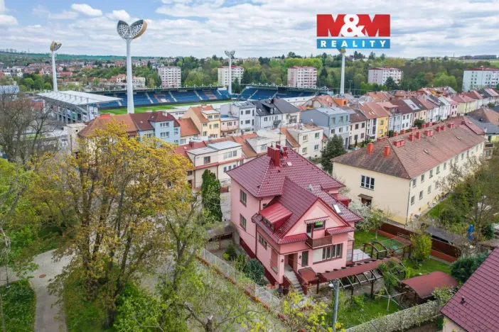 Prodej rodinného domu, Uherské Hradiště, U Stadionu, 300 m2