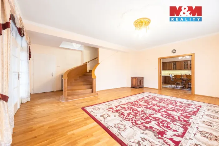 Prodej rodinného domu, Uherské Hradiště, U Stadionu, 300 m2