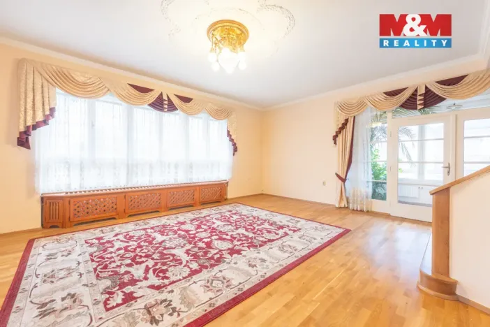 Prodej rodinného domu, Uherské Hradiště, U Stadionu, 300 m2