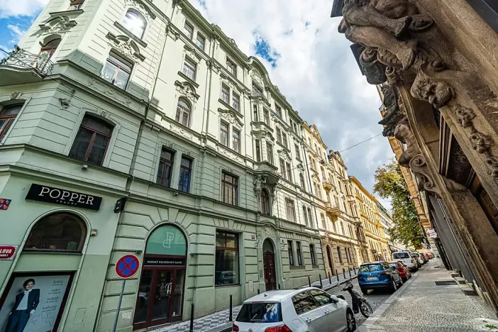 Pronájem bytu 2+kk, Praha - Nové Město, Navrátilova, 48 m2