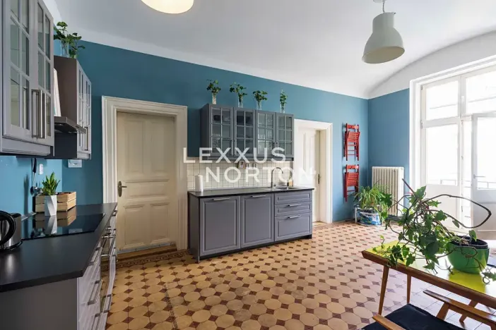 Prodej bytu 4+1, Praha - Nové Město, Masarykovo nábřeží, 133 m2