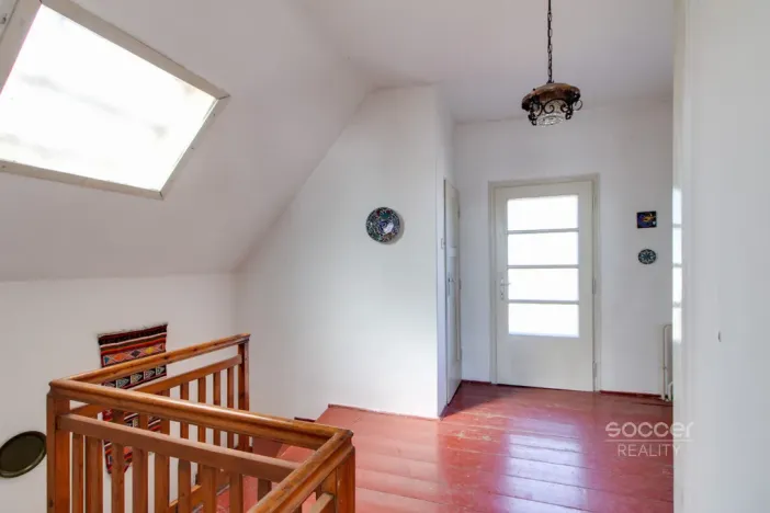 Pronájem komerční nemovitosti, Praha - Horní Počernice, Dobšická, 150 m2