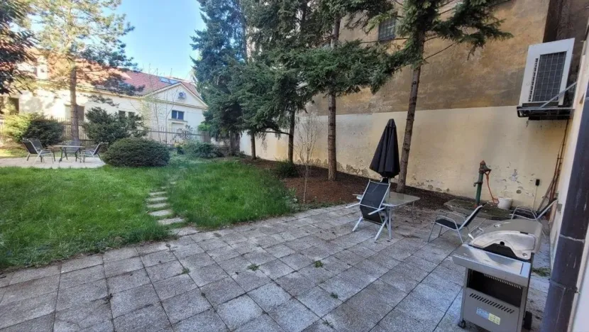 Pronájem kanceláře, Praha - Karlín, 42 m2