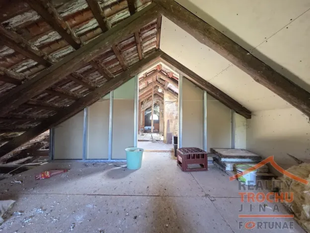 Prodej rodinného domu, Meziměstí - Starostín, 390 m2