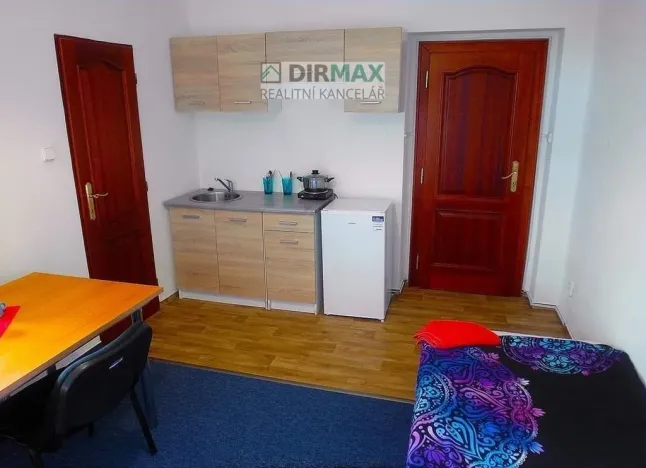 Pronájem pokoje, Plzeň - Valcha, Dobřanská, 31 m2