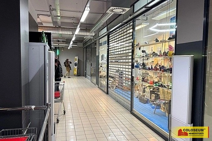 Pronájem obchodního prostoru, Brno - Brno-město, 12 m2