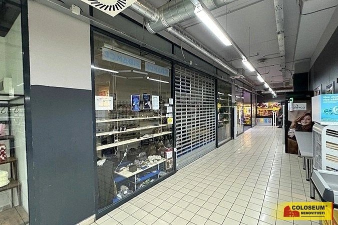 Pronájem obchodního prostoru, Brno - Brno-město, 12 m2