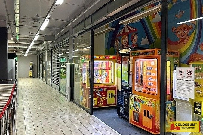 Pronájem obchodního prostoru, Brno - Brno-město, 12 m2