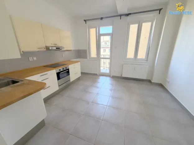 Pronájem bytu 2+1, Praha - Žižkov, Baranova, 87 m2