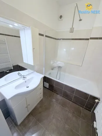 Pronájem bytu 2+1, Praha - Žižkov, Baranova, 87 m2