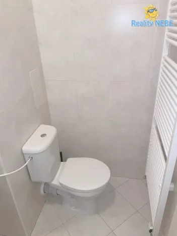 Pronájem bytu 1+kk, Praha - Nusle, Nuselská, 26 m2