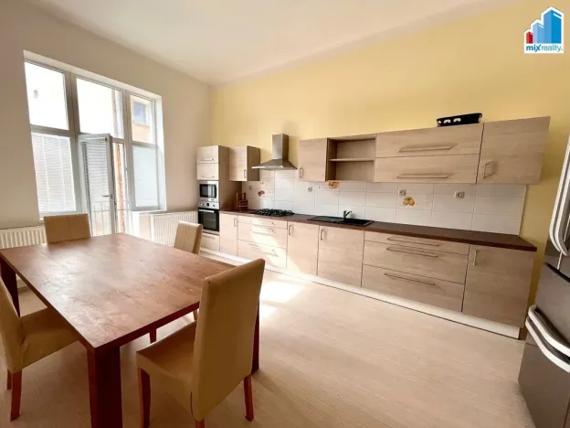 Pronájem bytu 3+1, Plzeň - Jižní Předměstí, náměstí T. G. Masaryka, 110 m2