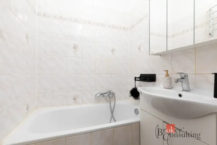 Prodej bytu 2+1, Krnov - Krásné Loučky, Krásné Loučky, 46 m2