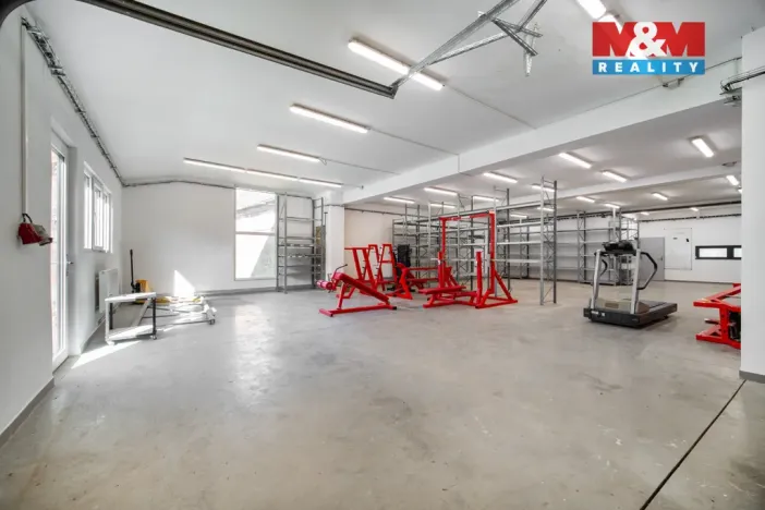 Pronájem výrobních prostor, Albrechtice, 328 m2