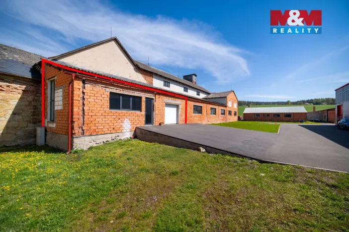 Pronájem výrobních prostor, Albrechtice, 328 m2