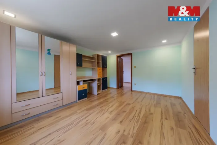 Prodej rodinného domu, Lomnice, Kraslická, 166 m2