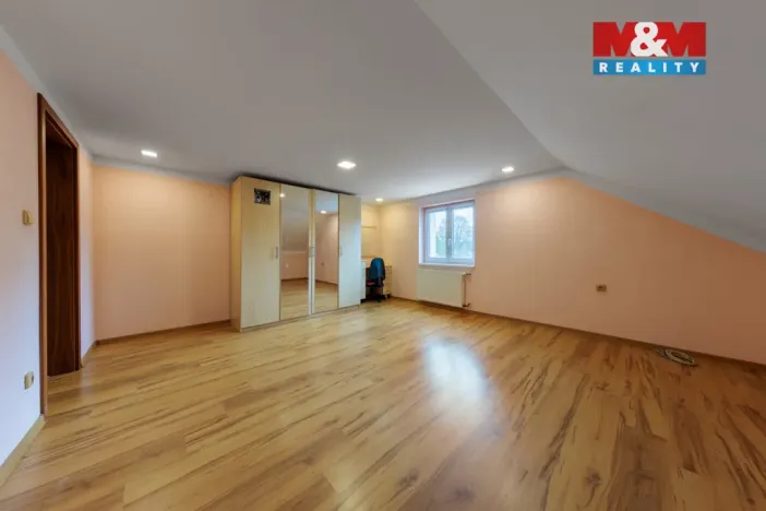 Prodej rodinného domu, Lomnice, Kraslická, 166 m2