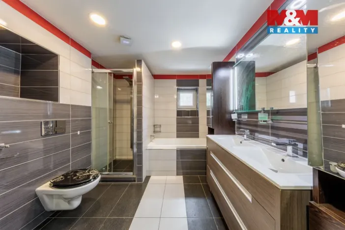 Prodej rodinného domu, Lomnice, Kraslická, 166 m2