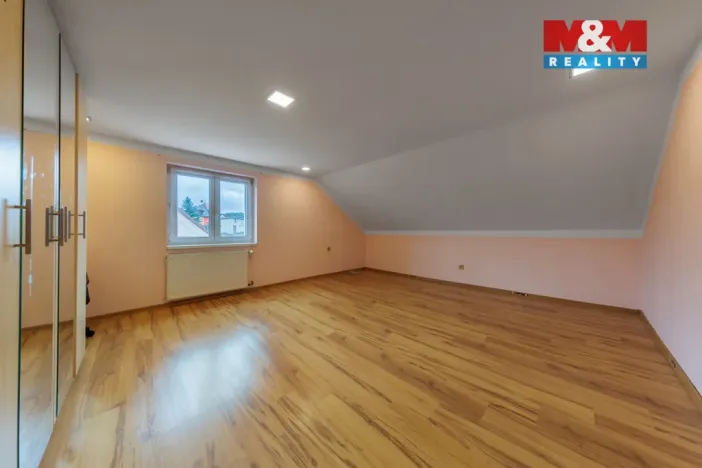 Prodej rodinného domu, Lomnice, Kraslická, 166 m2