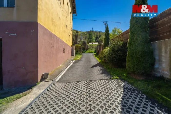 Prodej bytu 2+1, Velké Březno, Děčínská, 43 m2